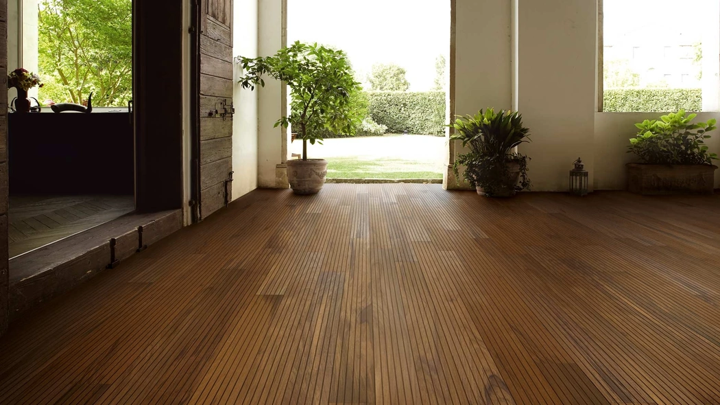 Parquet Outdoor Marine in Tek di Listone Giordano